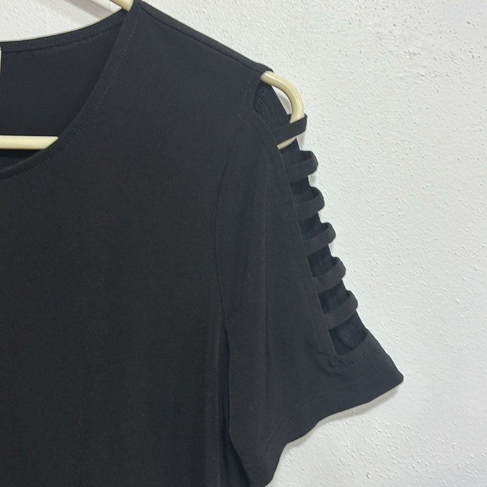 Michael Kors Black Short Sleeve cold shoulder shirt Top.size medium - Picture 3 of 9
